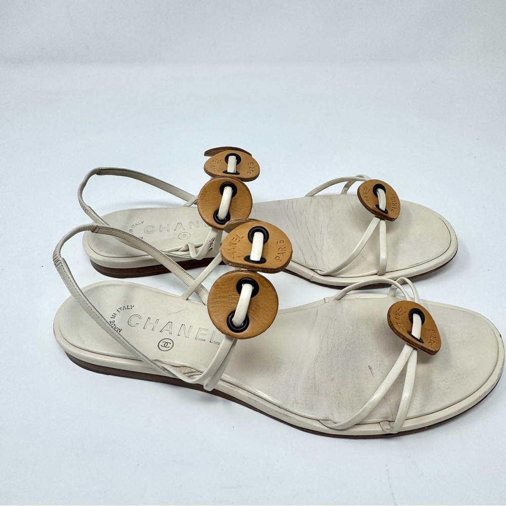 Chanel Flat Thong Sandals Cream with Brown Leather Medallions - Picture 5 of 12